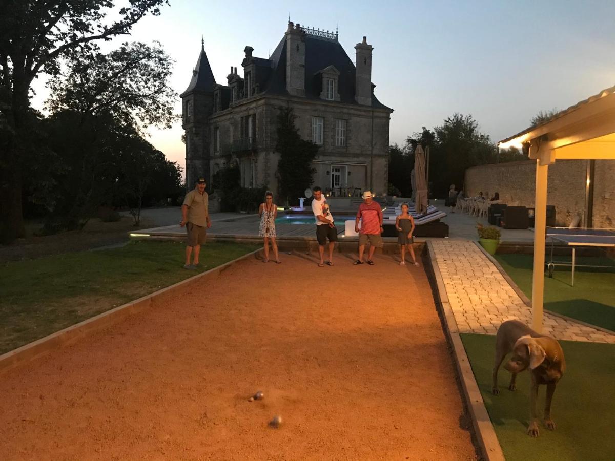 La Gaubretiere Le Chateau Des Tourelles En Vendee المظهر الخارجي الصورة