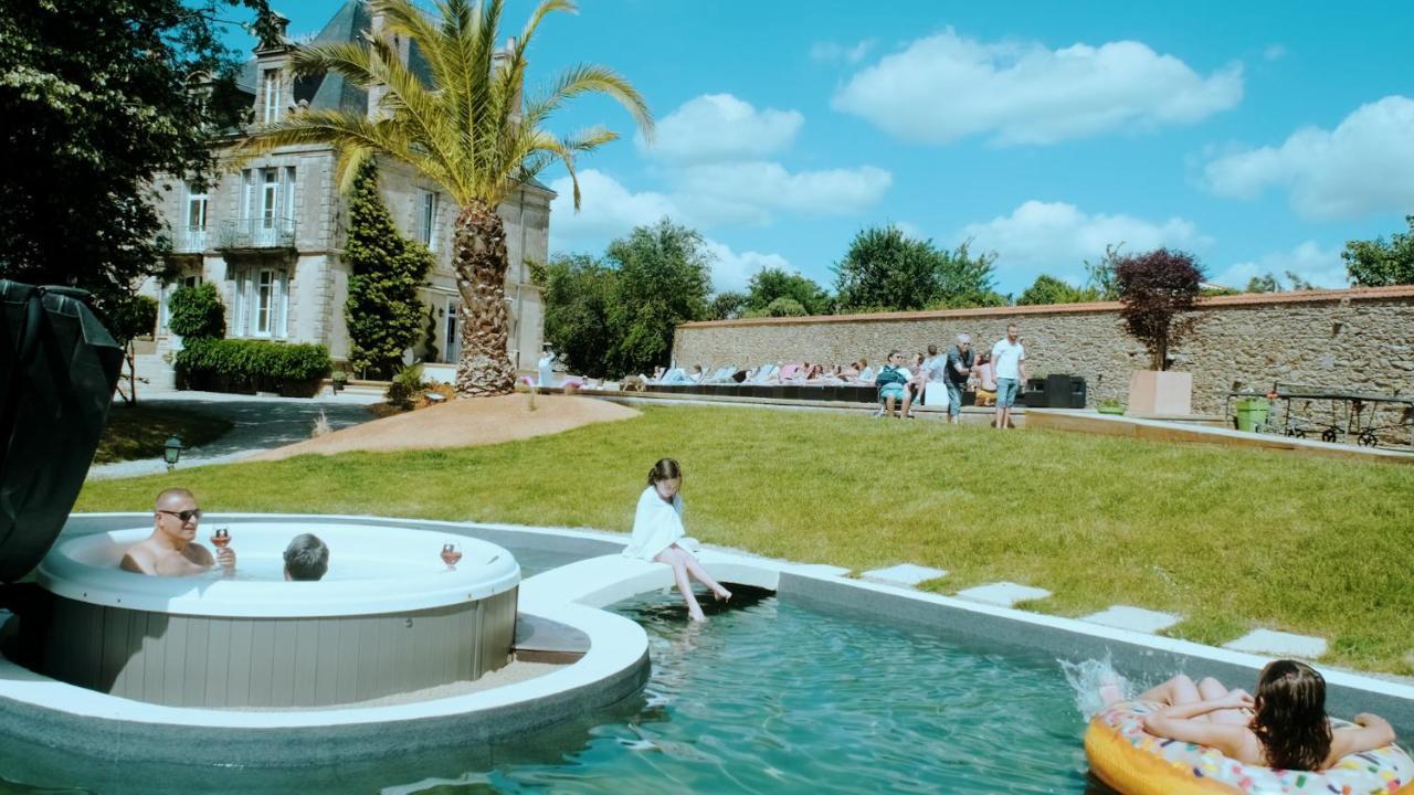 La Gaubretiere Le Chateau Des Tourelles En Vendee المظهر الخارجي الصورة